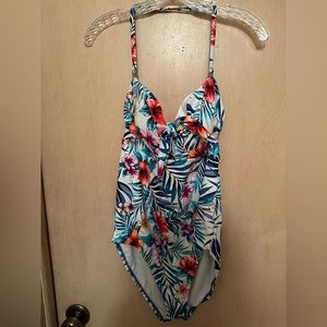 🍁3 for $15🍁 Time and Tru Tropical One Piece Swimsuit